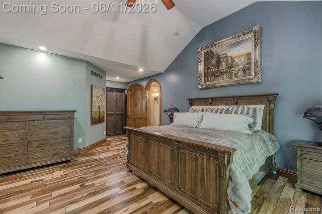 6265 Crest Forest Court, Clarkston, MI 48348