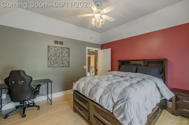 6265 Crest Forest Court, Clarkston, MI 48348