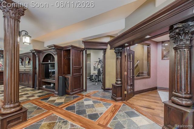 6265 Crest Forest Court, Clarkston, MI 48348