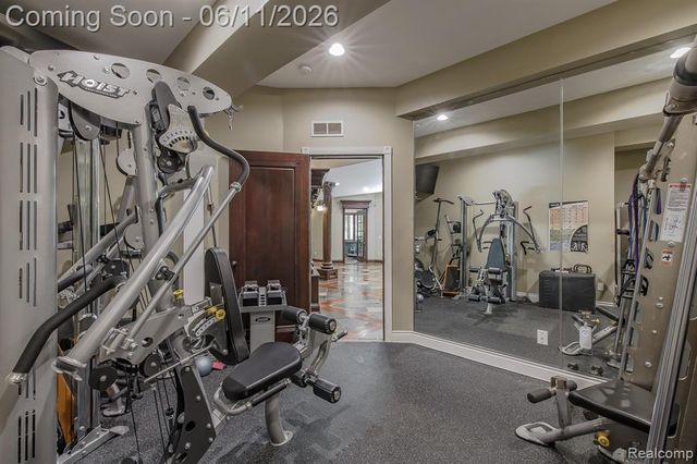 6265 Crest Forest Court, Clarkston, MI 48348