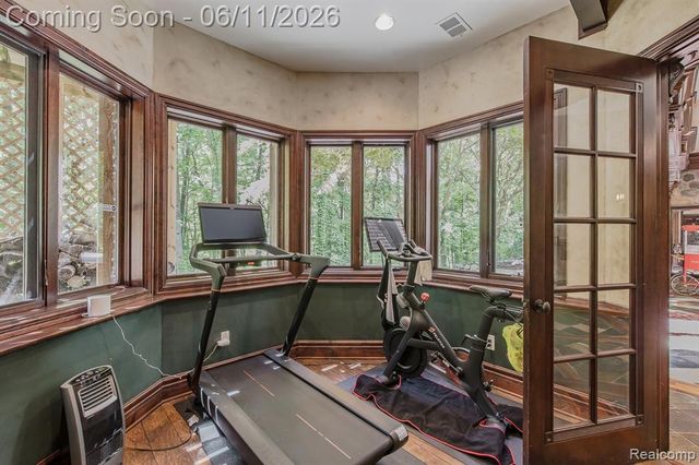 6265 Crest Forest Court, Clarkston, MI 48348