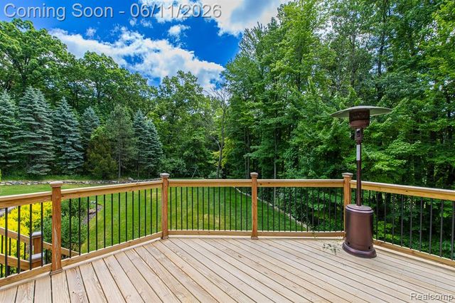 6265 Crest Forest Court, Clarkston, MI 48348