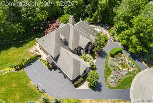 6265 Crest Forest Court, Clarkston, MI 48348