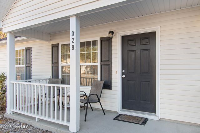 928 Bobby Brown Circle, Leland, NC 28451