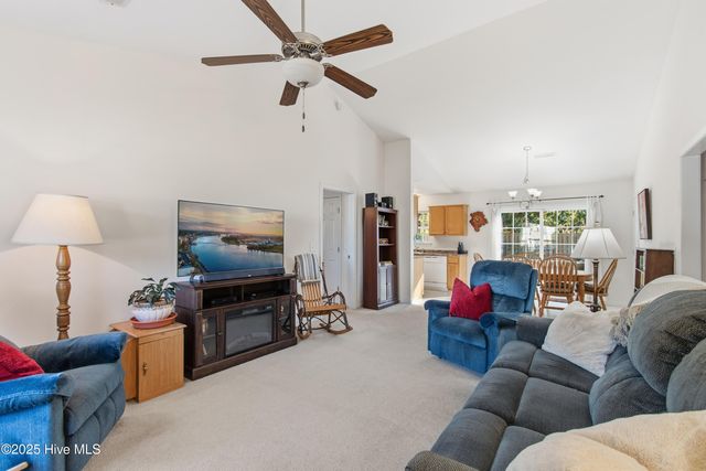 928 Bobby Brown Circle, Leland, NC 28451