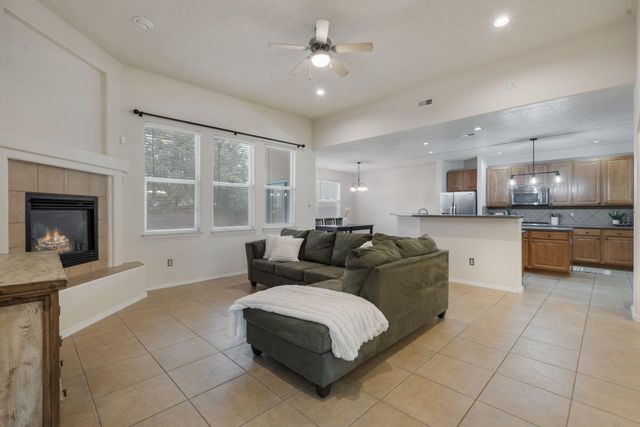 1909 Caramesa Drive SE, Rio Rancho, NM 87124