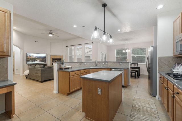 1909 Caramesa Drive SE, Rio Rancho, NM 87124