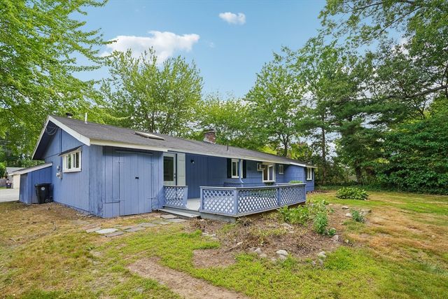 237 Hovenden Ave, Brockton, MA 02302