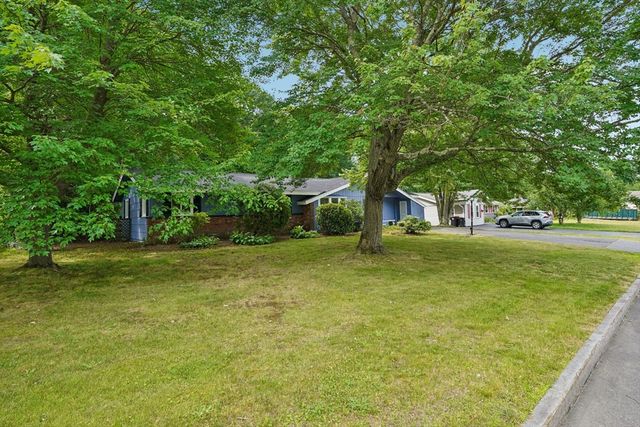 237 Hovenden Ave, Brockton, MA 02302