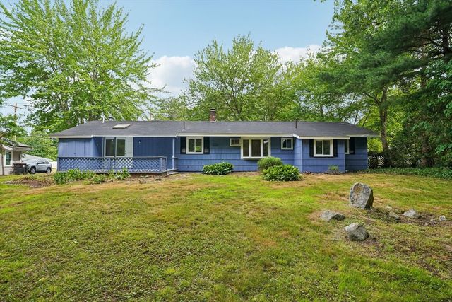 237 Hovenden Ave, Brockton, MA 02302
