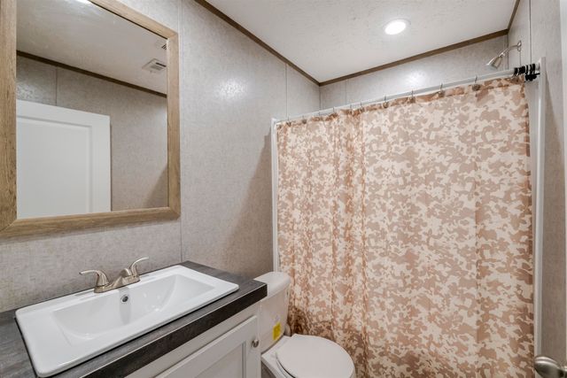 1240 Coteau Rd, Houma, LA 70364