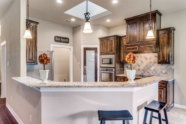 2040 Carlisle Drive, Crowley, TX 76036