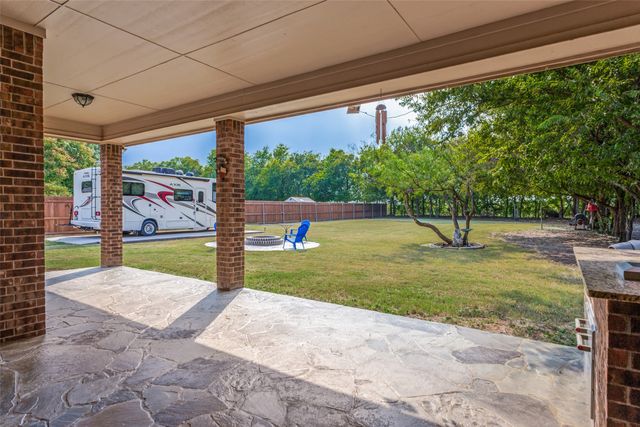 2040 Carlisle Drive, Crowley, TX 76036