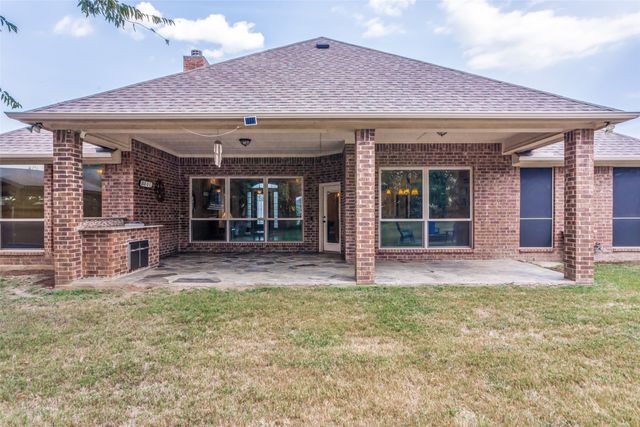 2040 Carlisle Drive, Crowley, TX 76036