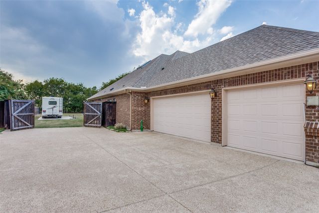 2040 Carlisle Drive, Crowley, TX 76036