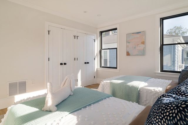 133 Fayerweather Street 133, Cambridge, MA 02138