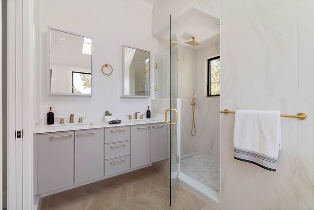 133 Fayerweather Street 133, Cambridge, MA 02138