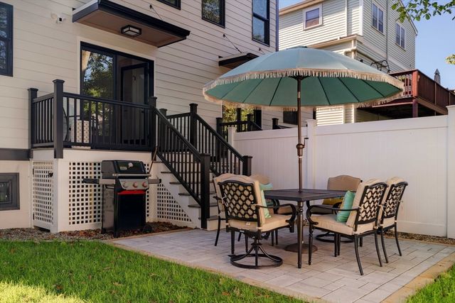 133 Fayerweather Street 133, Cambridge, MA 02138