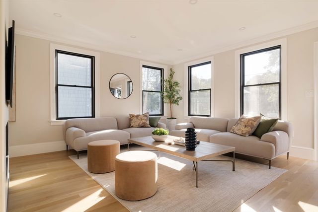 133 Fayerweather Street 133, Cambridge, MA 02138