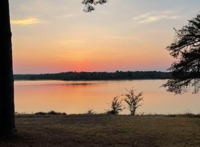 24474 Country Club Drive, Huntsville, TX 77320