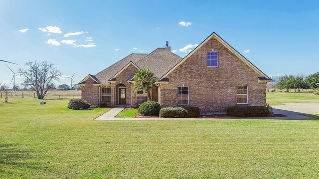 101 County Road 397, Bay City, TX 77414