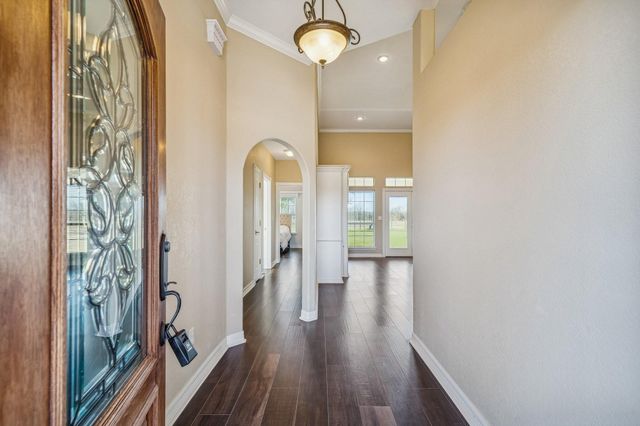 101 County Road 397, Bay City, TX 77414