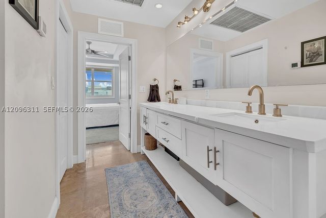 5701 Collins Ave PH14, Miami Beach, FL 33140