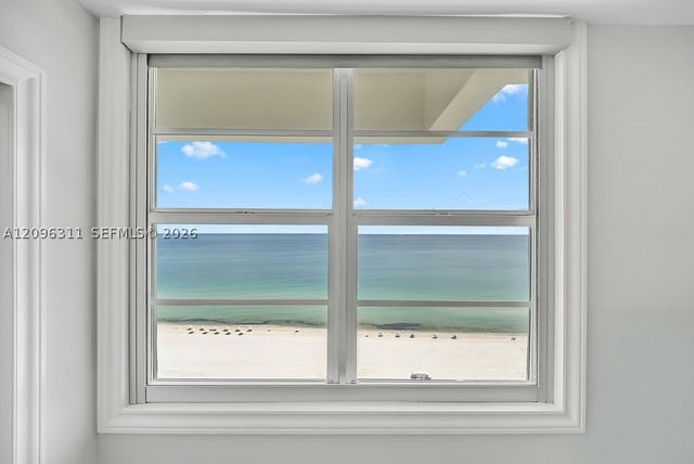 5701 Collins Ave PH14, Miami Beach, FL 33140