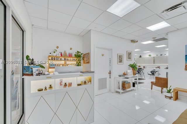 5701 Collins Ave PH14, Miami Beach, FL 33140