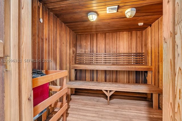 5701 Collins Ave PH14, Miami Beach, FL 33140