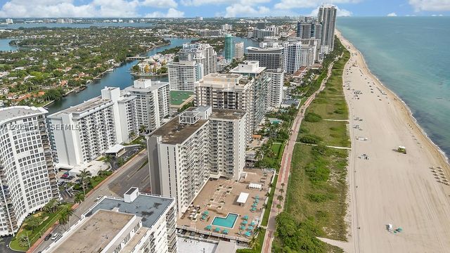 5701 Collins Ave PH14, Miami Beach, FL 33140