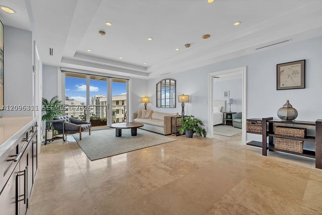 5701 Collins Ave PH14, Miami Beach, FL 33140