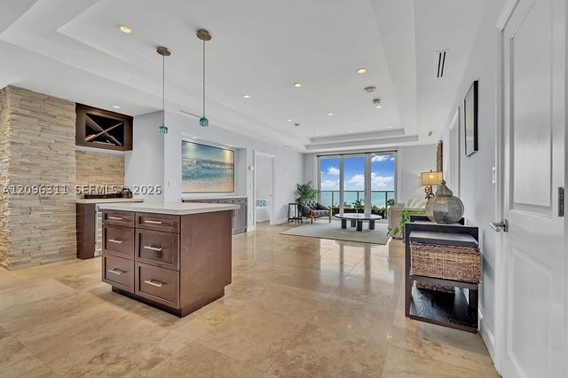 5701 Collins Ave PH14, Miami Beach, FL 33140