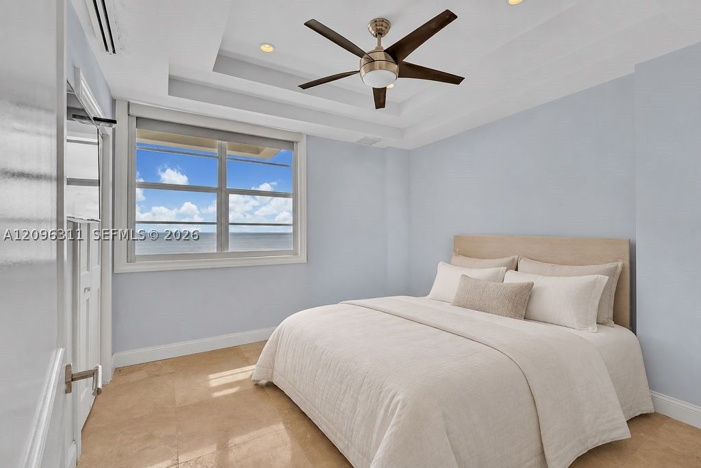 Image 15 of property listing at 5701 Collins Ave PH14, Miami Beach, FL 33140