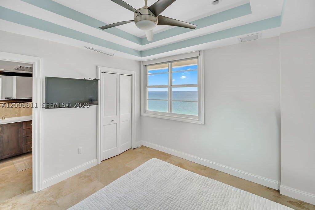 Image 16 of property listing at 5701 Collins Ave PH14, Miami Beach, FL 33140