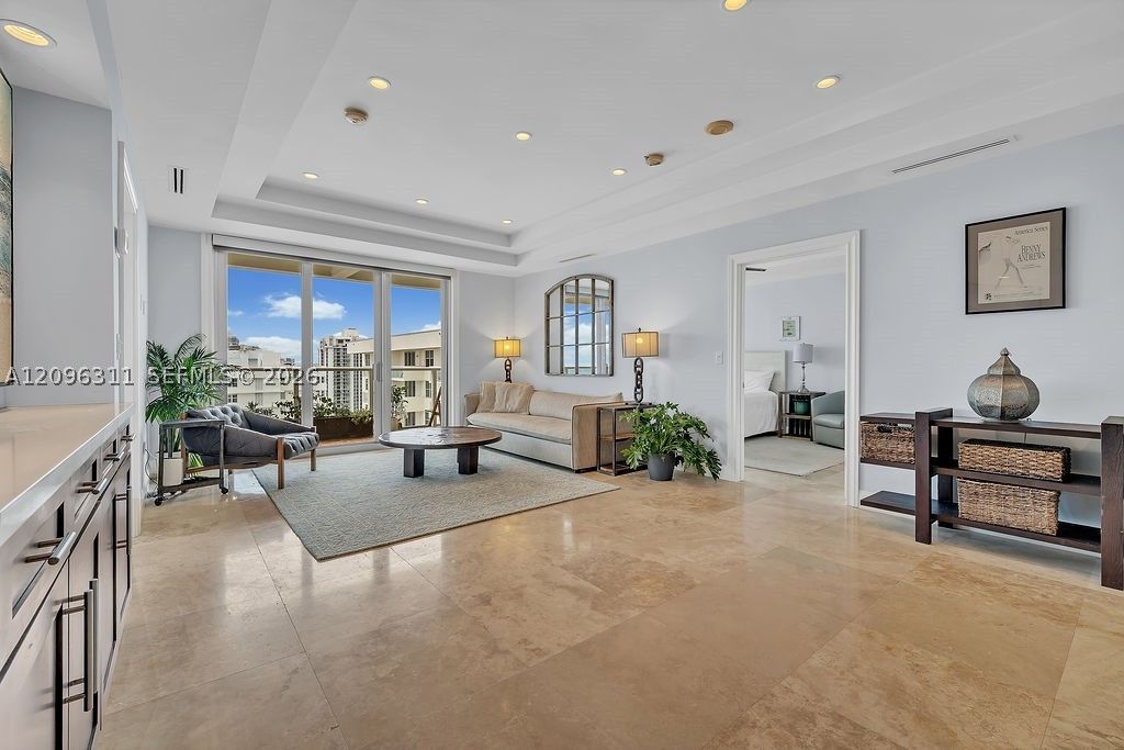 Image 6 of property listing at 5701 Collins Ave PH14, Miami Beach, FL 33140