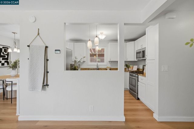 2979 Higuera Ave, Pinole, CA 94564
