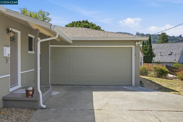 2979 Higuera Ave, Pinole, CA 94564