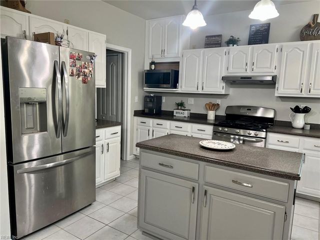 2812 Ridgeboard Pl PL, Chesapeake, VA 23323