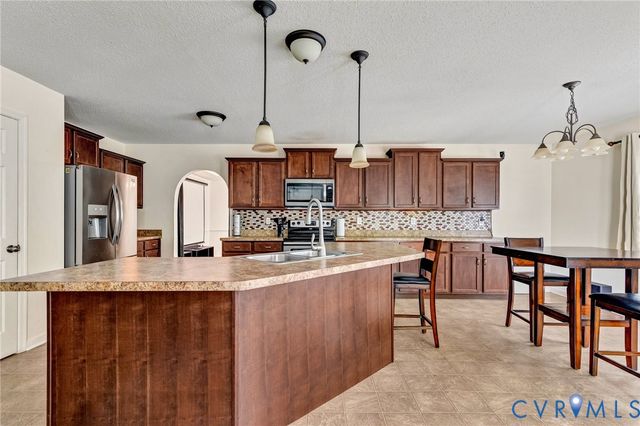 8600 Proctors Run Dr, Chesterfield, VA 23237