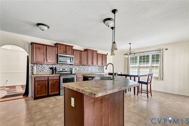 8600 Proctors Run Dr, Chesterfield, VA 23237