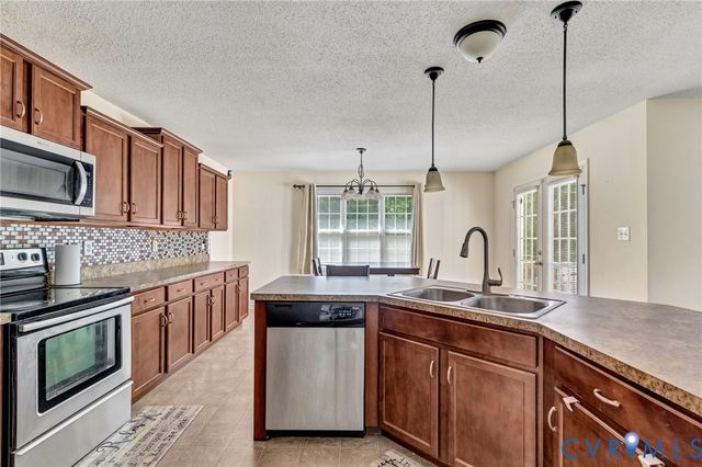 8600 Proctors Run Dr, Chesterfield, VA 23237