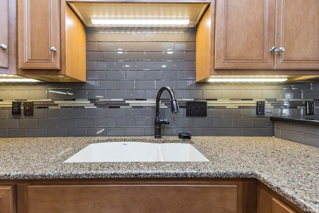 307 E Charter Drive, Muncie, IN 47303