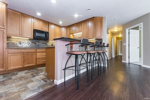 307 E Charter Drive, Muncie, IN 47303