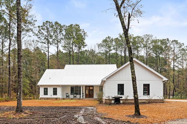 1183 Guerins Bridge Road, Awendaw, SC 29429