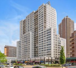 125-10 Queens Boulevard 2009, Kew Gardens, NY 11415