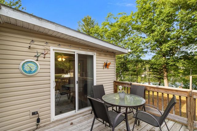 336 Ember Drive, Oxford, WI 53952