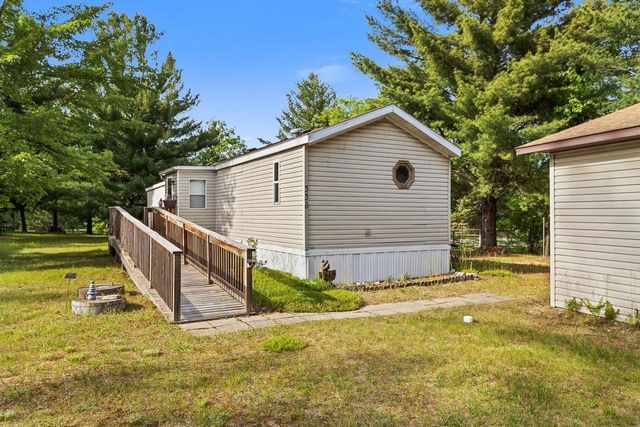 336 Ember Drive, Oxford, WI 53952