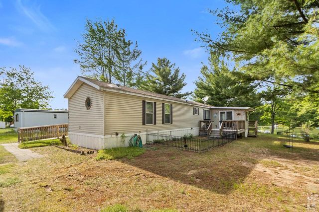 336 Ember Drive, Oxford, WI 53952