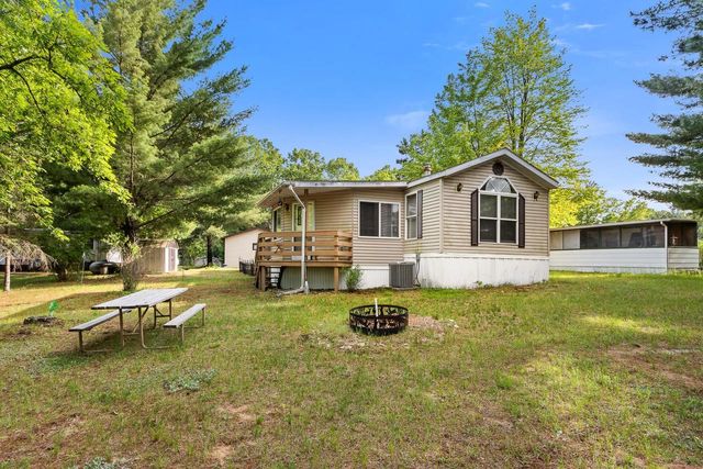 336 Ember Drive, Oxford, WI 53952